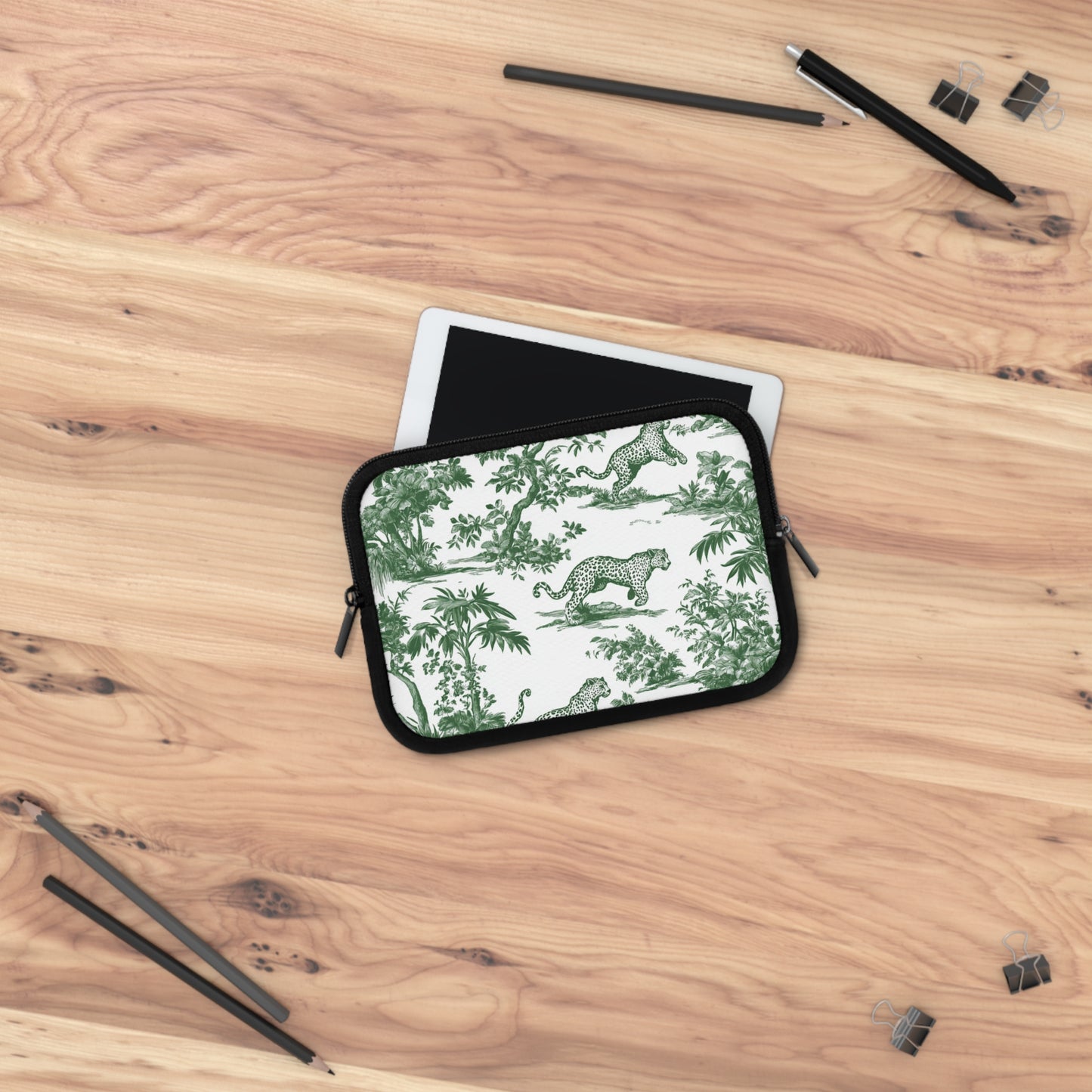Green Leopard Toile Sleeve